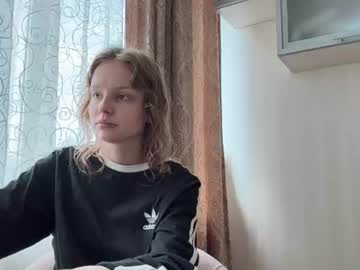 rhiannonmayberry live webcam